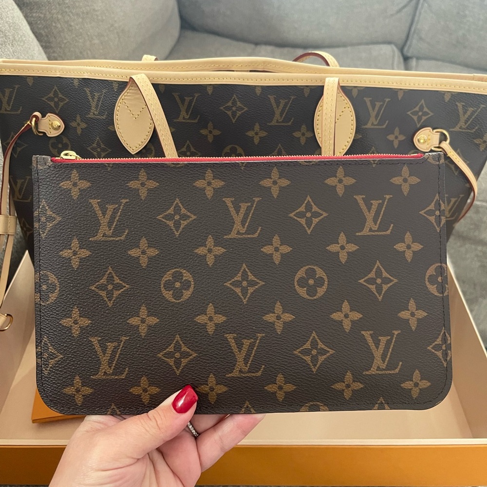 AUTHENTIC BRAND NEW Louis Vuitton Neverful MM and pouch - Picture 5 of 16